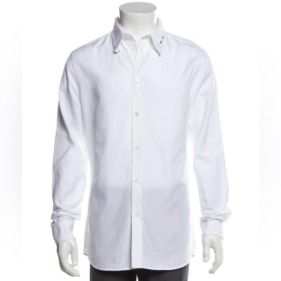GIVENCHY
Long Sleeve Dress Shirt
Size: M - Picture 1 of 3